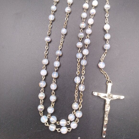 Vintage Rosary with Opaline Beads Silver Tone Metal Crucifix stamped Italy - Picture 1 of 8